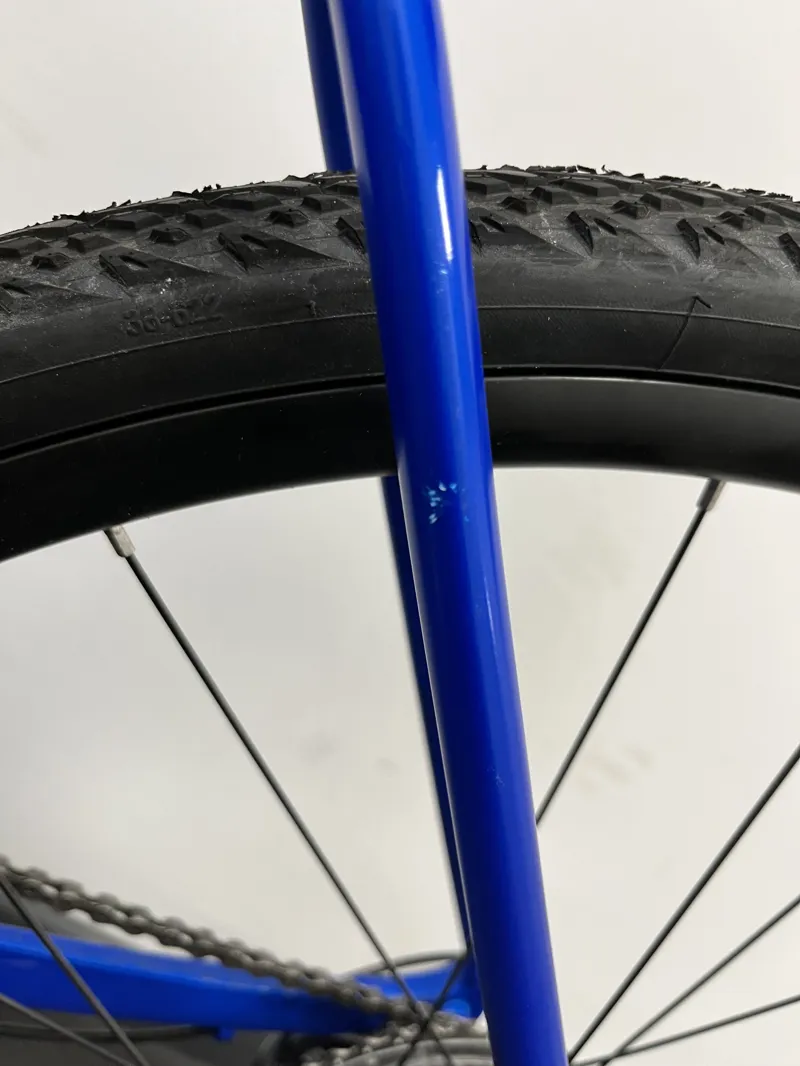 EX DISPLAY Giant Revolt 2 Gravel Bike Large 2023 in Sapphire-2